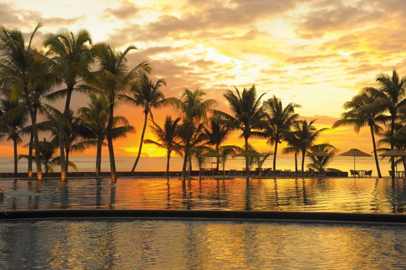Trou aux Biches Beachcomber Golf Resort & Spa, Mauritius - Pool Sunset
