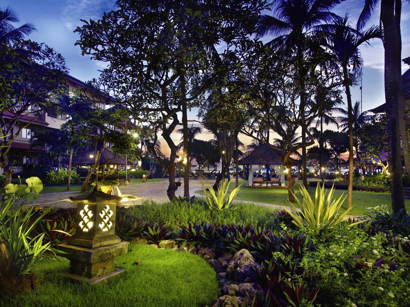 Hotel Nikko Bali Benoa Beach - Garden