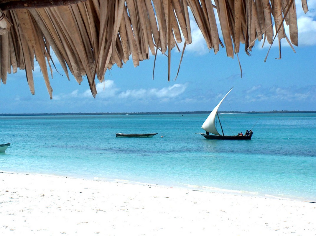 Just Honeymoons | Uroa Bay Beach Resort - Zanzibar Dhows