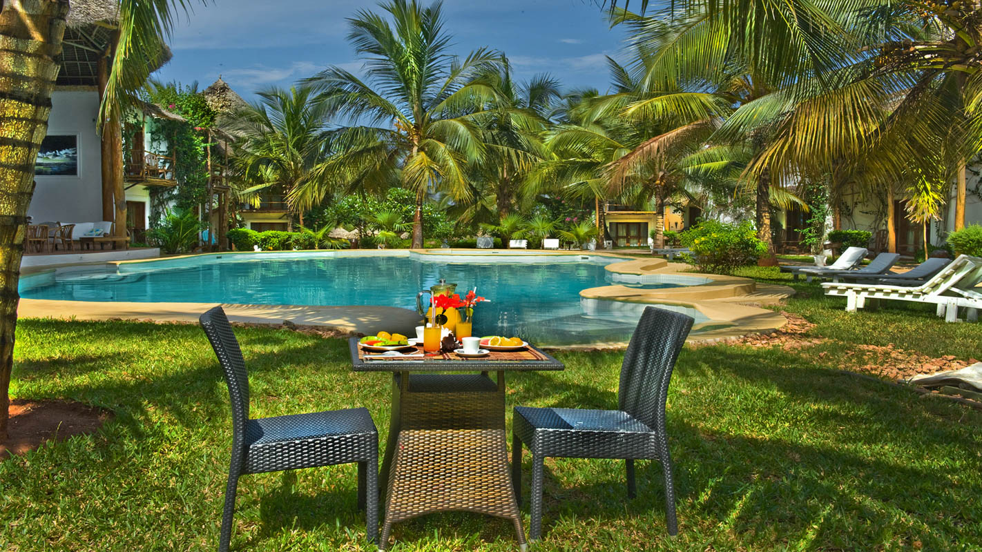 Just Honeymoons - My Blue Hotel, Zanzibar - Outdoor dining